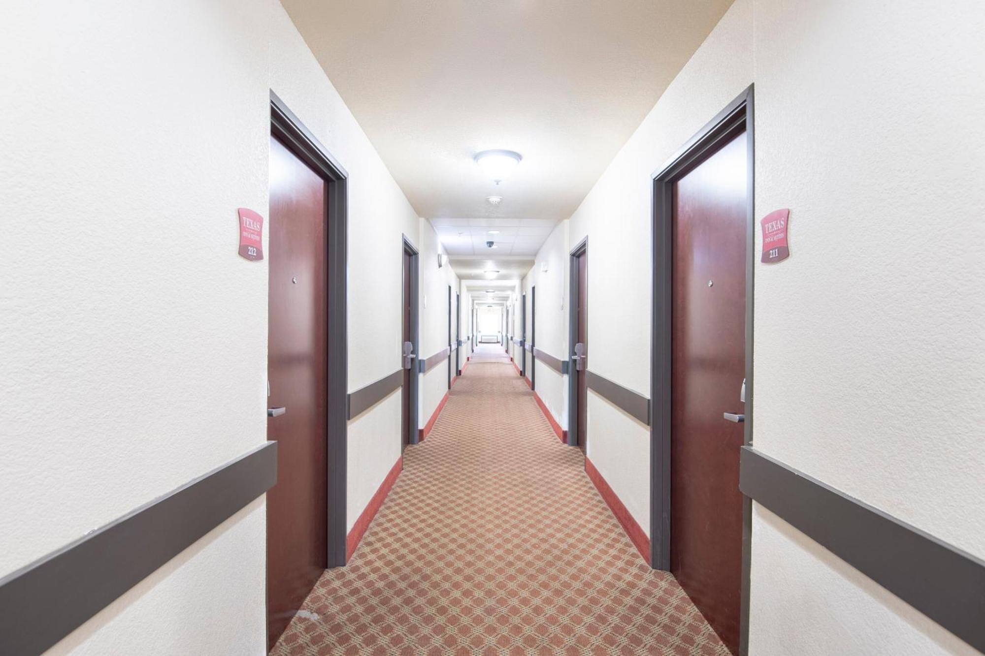 Oyo Townhouse Clute Lake Jackson Dış mekan fotoğraf